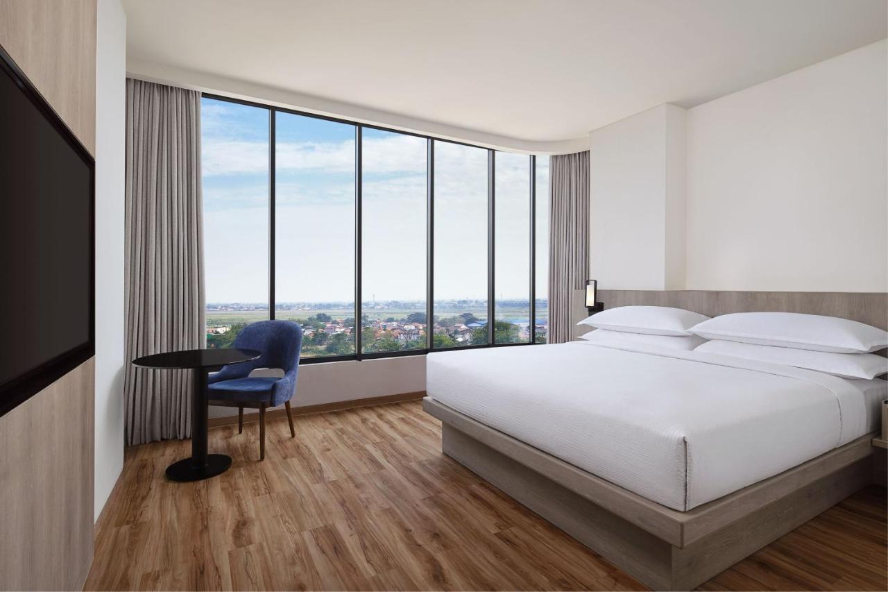 Fairfield By Marriott Jakarta Soekarno-Hatta Airport Tangerang Exterior photo